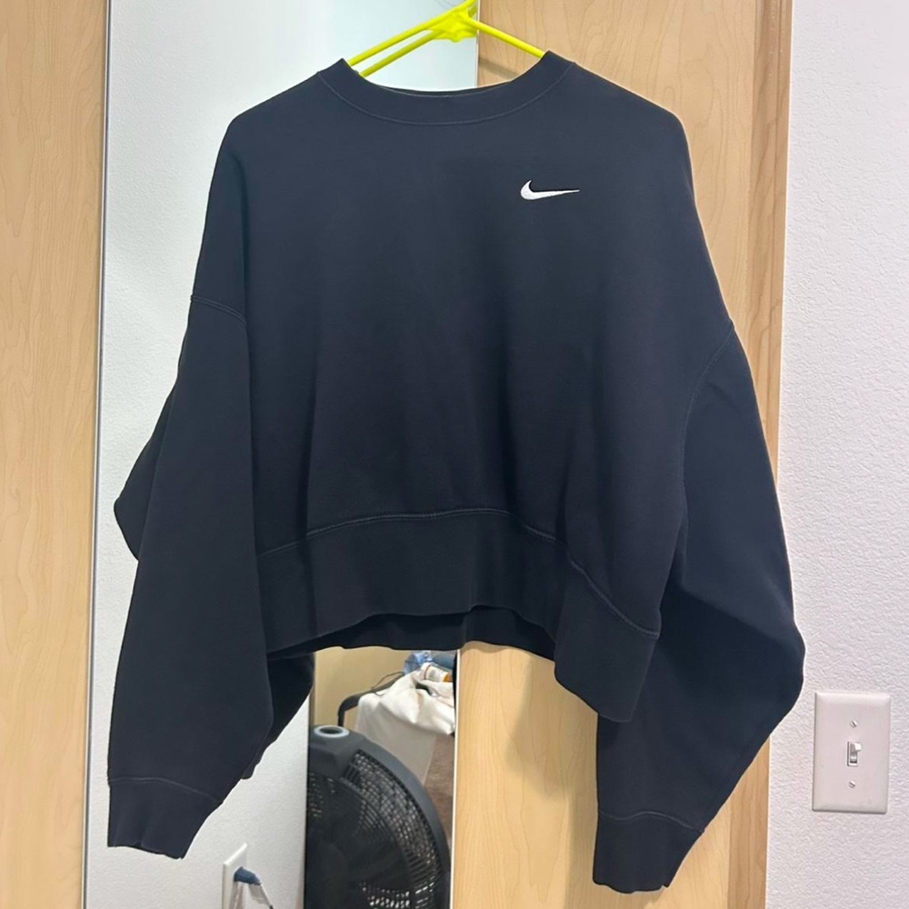 Nike Oversized Crew-Neck Sweatshirt